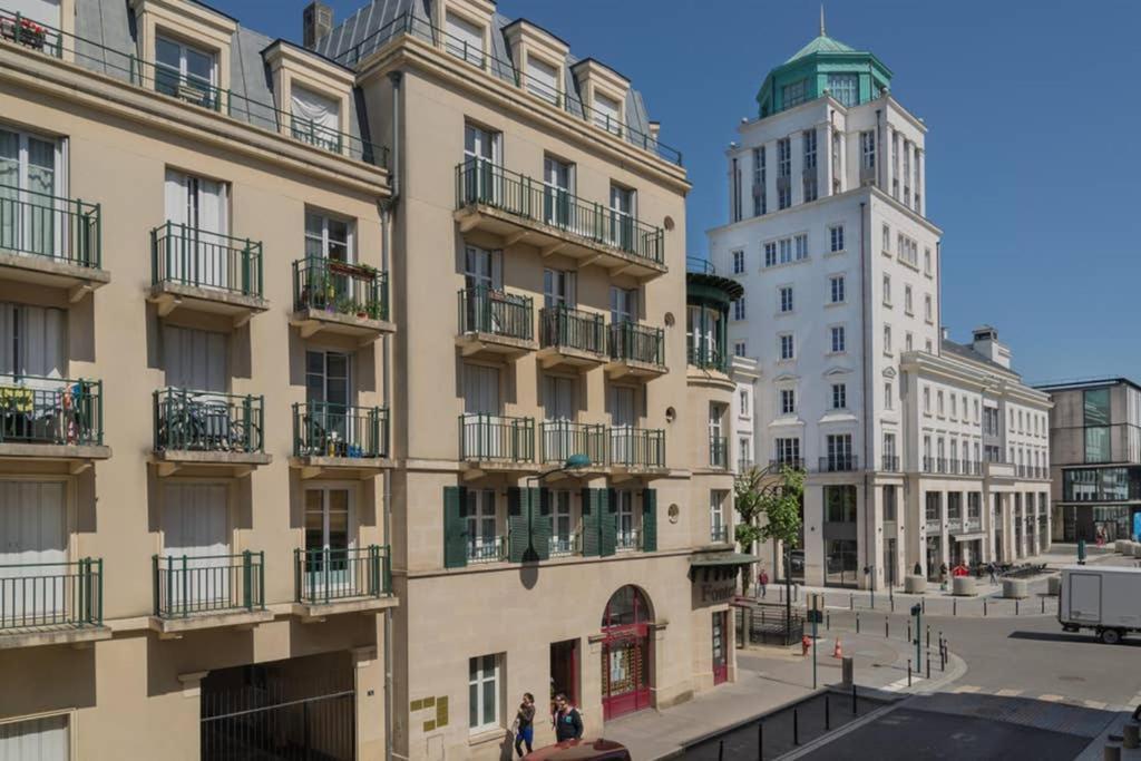 Lovely Apartment Close To A Big Shopping Mall Serris Bagian luar foto