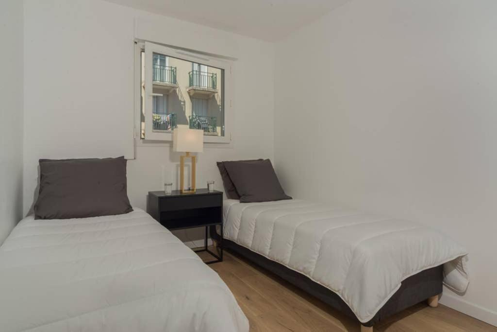 Lovely Apartment Close To A Big Shopping Mall Serris Bagian luar foto